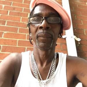 Meet your Posher, Kenneth